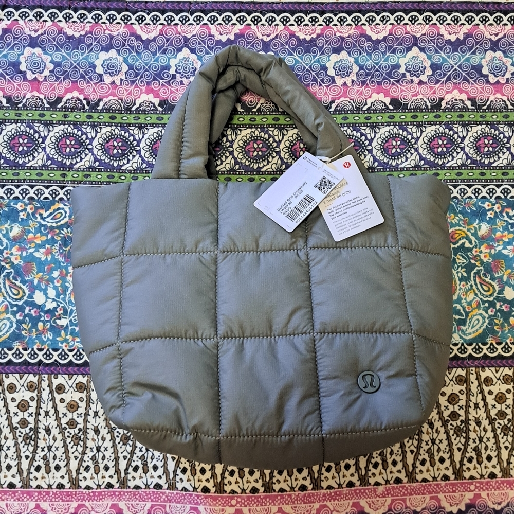 Lululemon Quilted Grid Crossbody 5L NWT